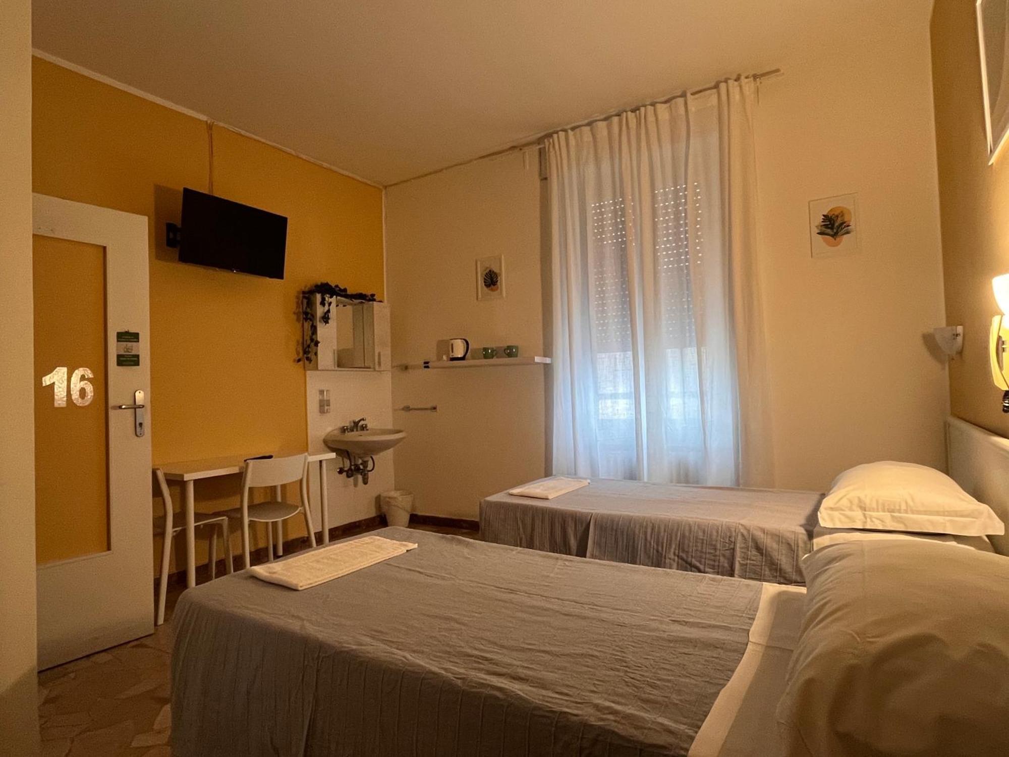 Hotel Parini Cesano Boscone Zewnętrze zdjęcie